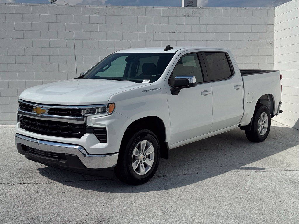 Used 2025 Chevrolet Silverado 1500 LT RWD image 10