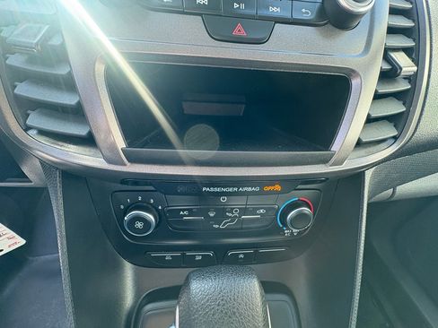 Used 2022 Ford Transit Connect XL FWD image 19