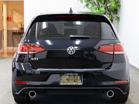 Used 2018 Volkswagen GTI 4-Door FWD image 4