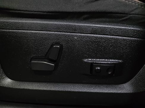 Used 2023 RAM 2500 Big Horn w/ Level 1 Equipment Group image 30