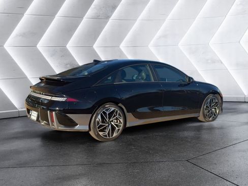 Used 2023 Hyundai Ioniq 6 SEL image 5