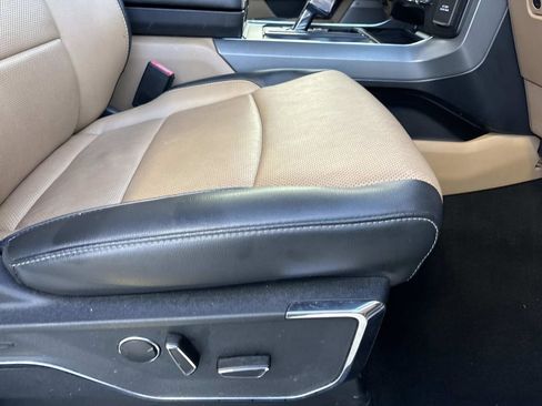 Used 2021 Ford F150 Lariat image 13