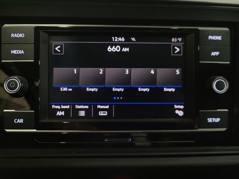 Used 2019 Volkswagen Jetta SE FWD image 25