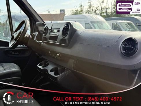 Used 2019 Mercedes-Benz Sprinter 170 image 30