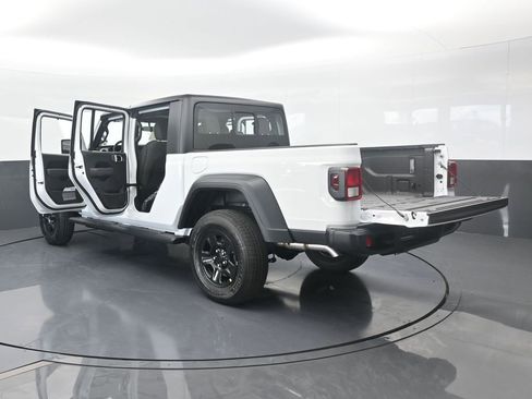 New 2026 Jeep Gladiator Sport image 67