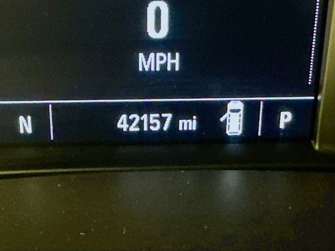 Used 2018 Chevrolet Equinox LS image 19