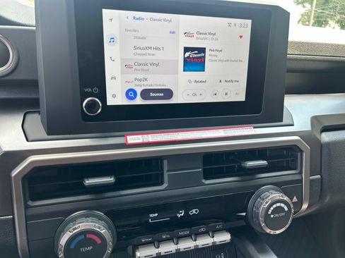 New 2026 Toyota 4Runner SR5 AWD/4WD image 18