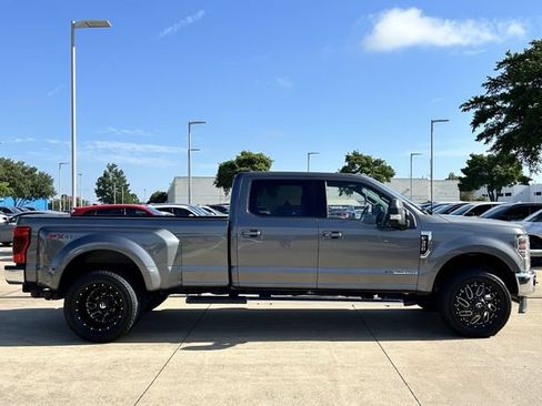 Used 2022 Ford F350 Lariat w/ Lariat Ultimate Package AWD/4WD image 3