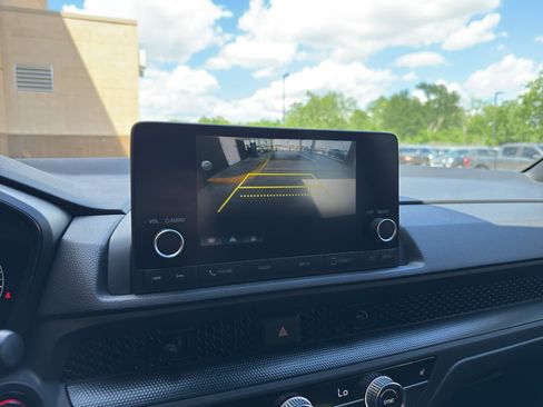 Used 2023 Honda CR-V Sport image 18