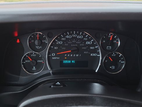 Used 2023 GMC Savana 2500 w/ Driver Convenience Package image 20