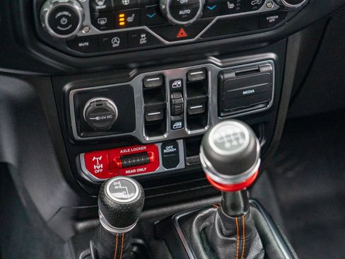 Used 2022 Jeep Gladiator Mojave w/ LED Lighting Group image 23