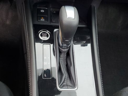 Used 2023 Nissan Kicks SV image 23