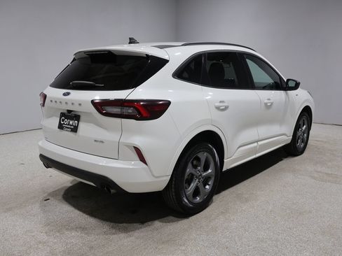 Used 2024 Ford Escape ST-Line AWD/4WD image 2