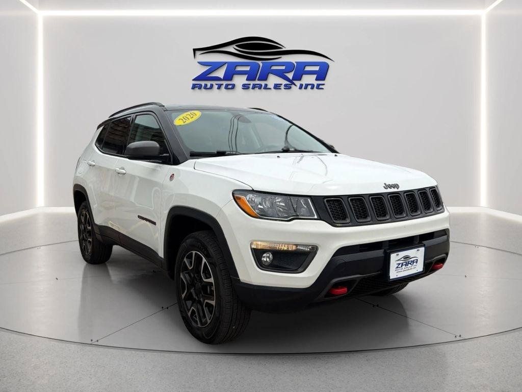 Used 2020 Jeep Compass Trailhawk w/ Cold Weather Group AWD/4WD image 9