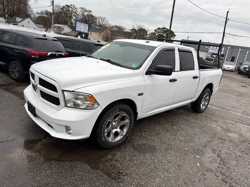 Used 2016 RAM 1500 Express image 2