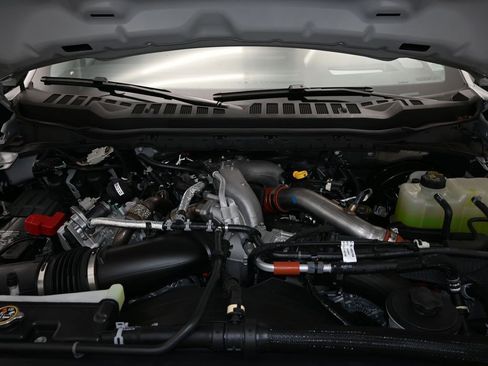 New 2025 Ford F350 Lariat w/ Lariat Ultimate Package image 12