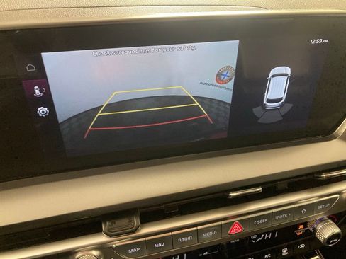 Used 2024 Kia Telluride S w/ S Sunroof Package image 4