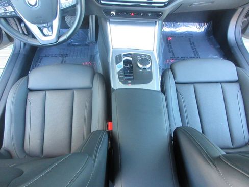 Used 2024 BMW i4 eDrive35 w/ Premium Package RWD image 17