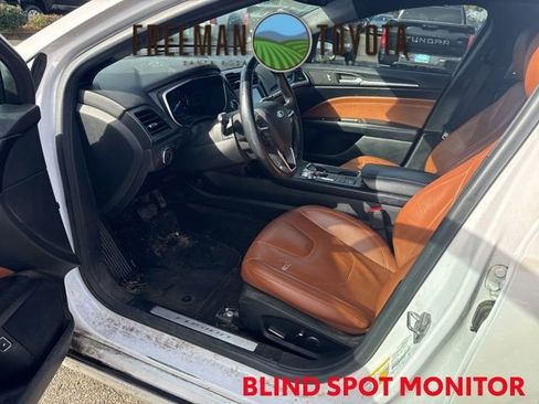 Used 2019 Ford Fusion Titanium image 7