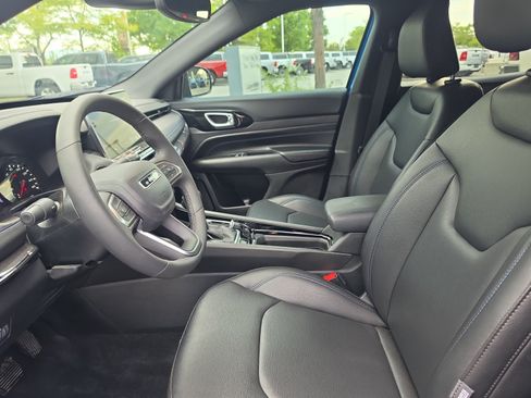 Used 2026 Jeep Compass Limited AWD/4WD image 10
