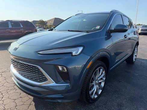 Used 2024 Buick Encore GX Avenir AWD/4WD image 11