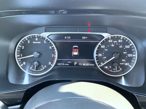 Used 2023 Nissan Pathfinder SL w/ Lighting Package (N92) AWD/4WD image 15