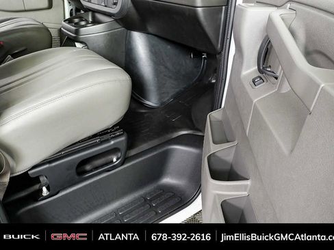 New 2025 GMC Savana 2500 w/ Driver Convenience Package RWD image 18