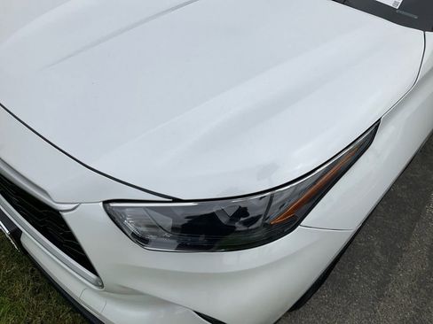 Used 2024 Toyota Highlander LE image 33