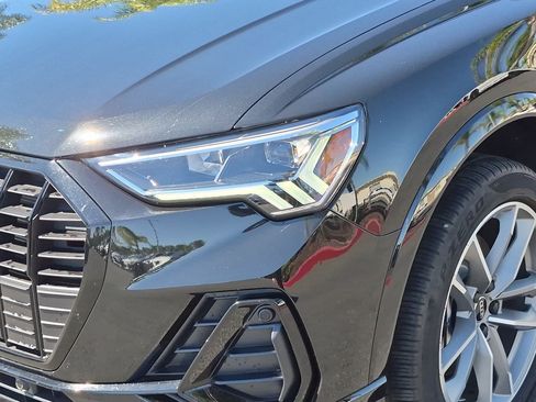 Used 2025 Audi Q3 2.0T Premium w/ Convenience Package AWD/4WD image 6