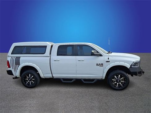 Used 2019 RAM 1500 Classic SLT image 4
