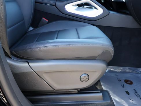Certified 2024 Mercedes-Benz GLS 450 4MATIC image 12
