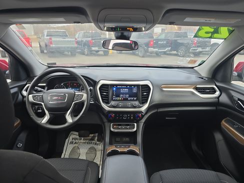 Used 2023 GMC Acadia SLE w/ Driver Convenience Package image 16