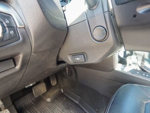 Used 2017 Ford Explorer Limited w/ Equipment Group 301A AWD/4WD image 25