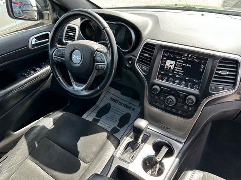 Used 2018 Jeep Grand Cherokee Altitude image 29