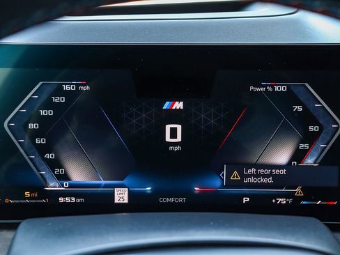 Certified 2025 BMW X7 M60i AWD/4WD image 28