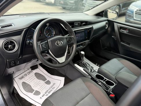 Used 2019 Toyota Corolla LE image 15