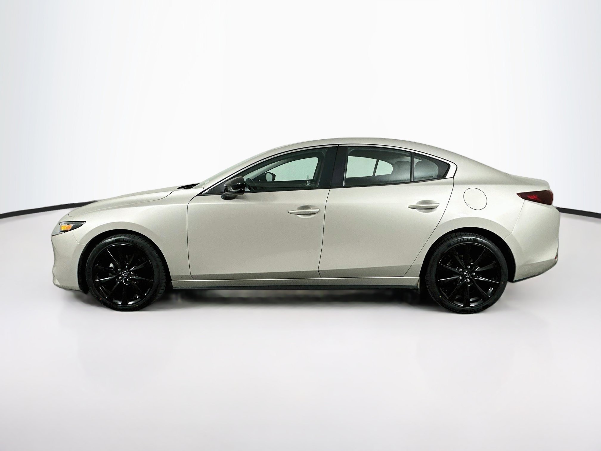 Used 2025 MAZDA MAZDA3 s FWD image 4