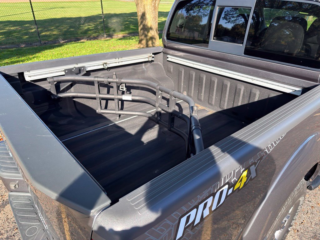 Used 2018 Nissan Frontier PRO-4X AWD/4WD image 6