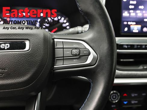 Used 2022 Jeep Compass Latitude w/ Convenience Group AWD/4WD image 16