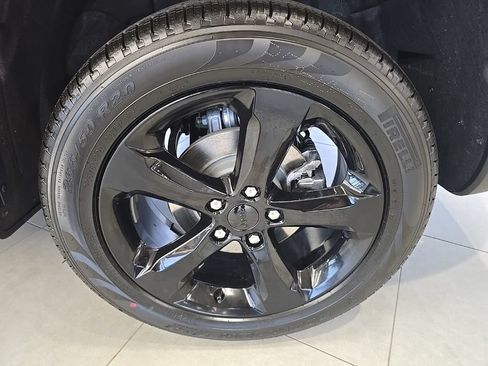 New 2026 Jeep Grand Cherokee Limited w/ Limited Altitude Package RWD image 10
