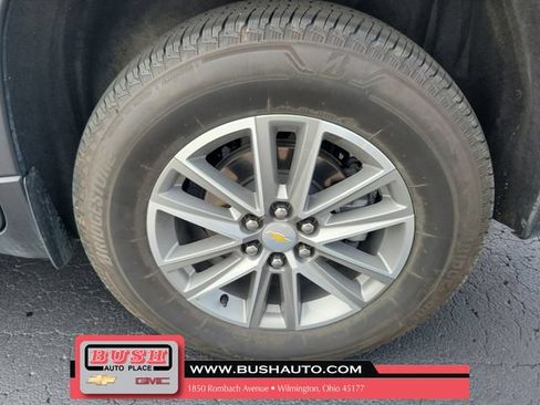 Used 2023 Chevrolet Traverse LT FWD image 5