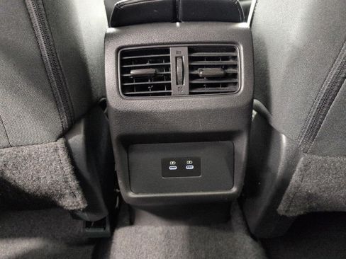 Used 2025 Nissan Rogue SV AWD/4WD image 22