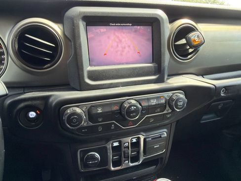 Used 2020 Jeep Wrangler Unlimited Sport S AWD/4WD image 11