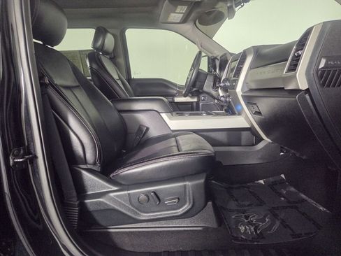 Used 2020 Ford F250 Lariat image 32