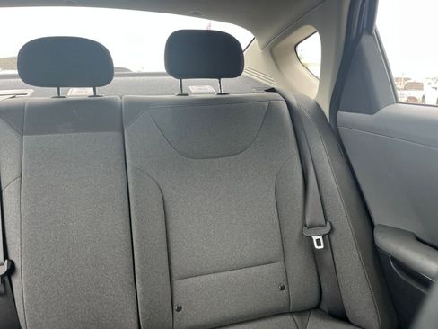 Used 2025 Kia K4 FWD image 36