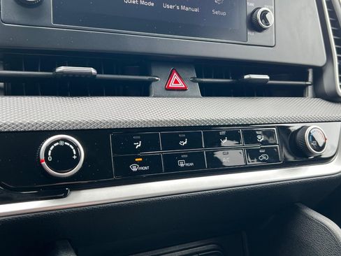 Certified 2025 Kia Sportage LX image 22