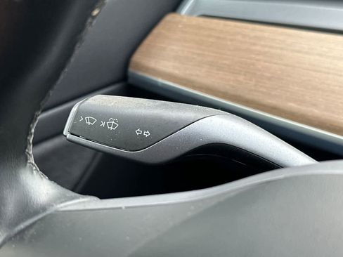 Used 2019 Tesla Model 3 Standard Range Plus image 29