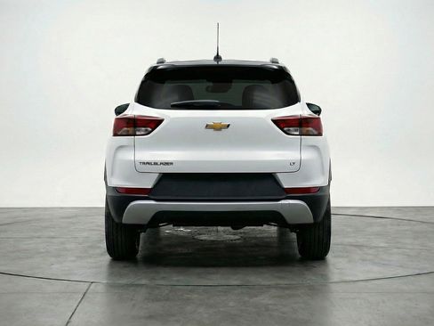 Used 2025 Chevrolet TrailBlazer LT image 7