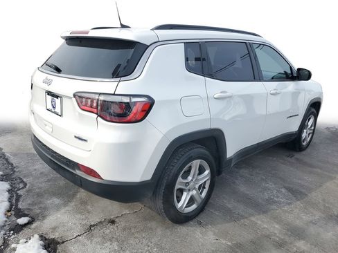 Used 2023 Jeep Compass Latitude image 7