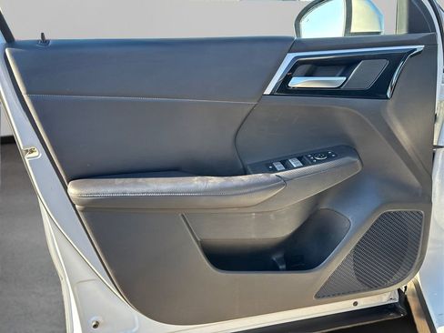 Used 2023 Mitsubishi Outlander SE image 22